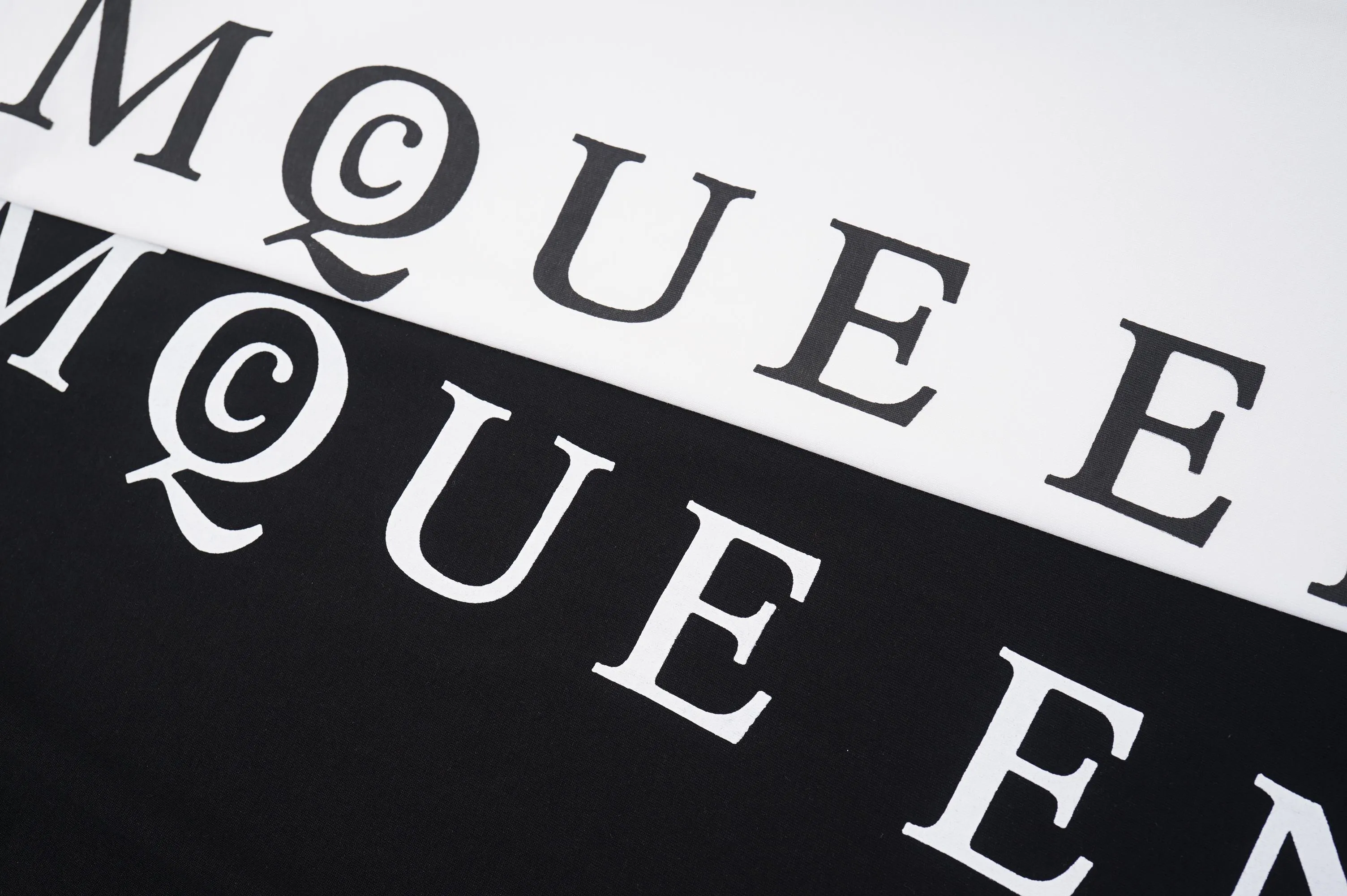 G #Alexander Mcqueen* 2025 New Arrival T ， ， ， 。 ， ， ， 。 ： 、 ， S_XXXL ， 61